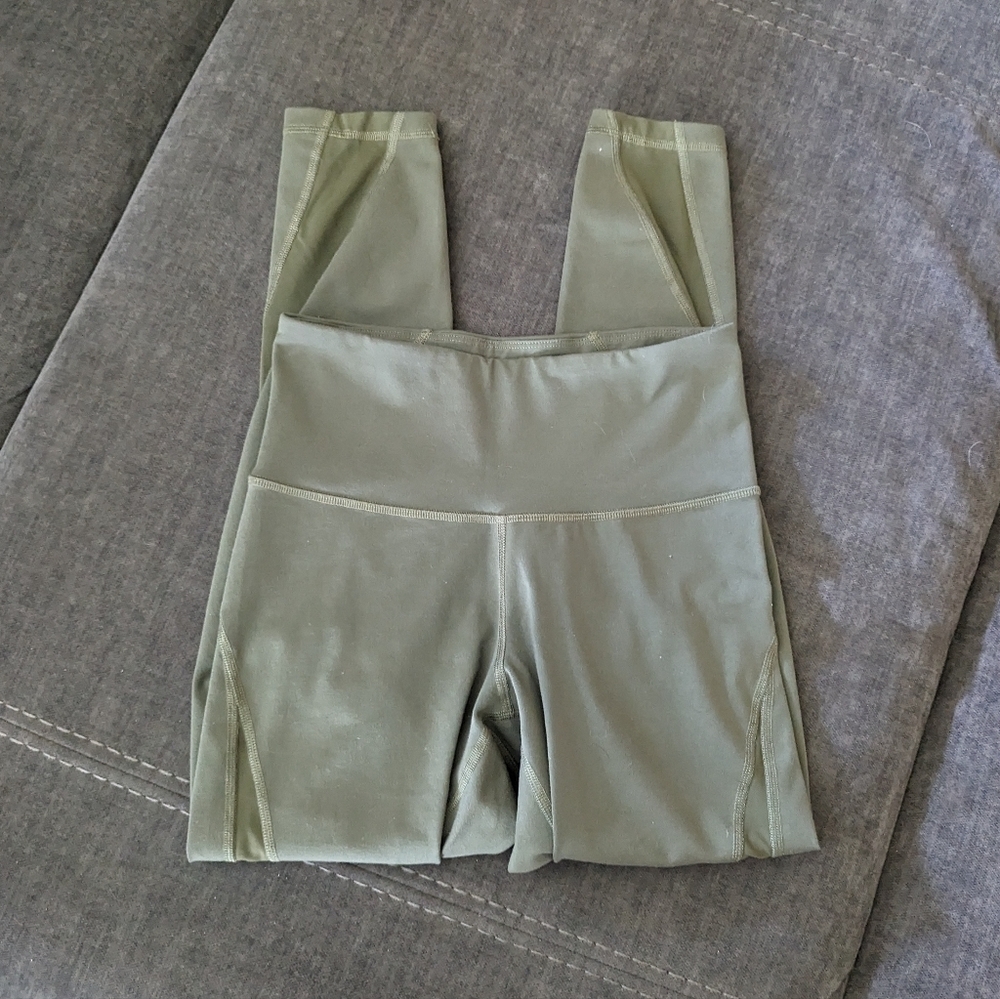 Old Navy Elevate 7/8 Leggings Go Dry Mesh-Splice Olive Compression Legging - Picture 2 of 7